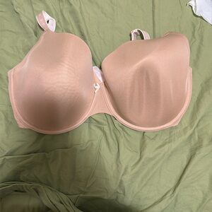 Cacique Lightly Lined Tshirt bra 40H nude